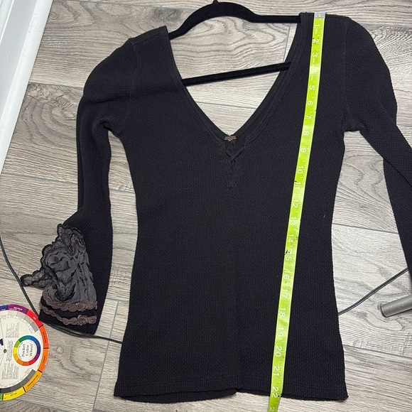 Free People Last Dance Thermal Top Long Sleeve Black Lace Cuff V-Back - Picture 7 of 12